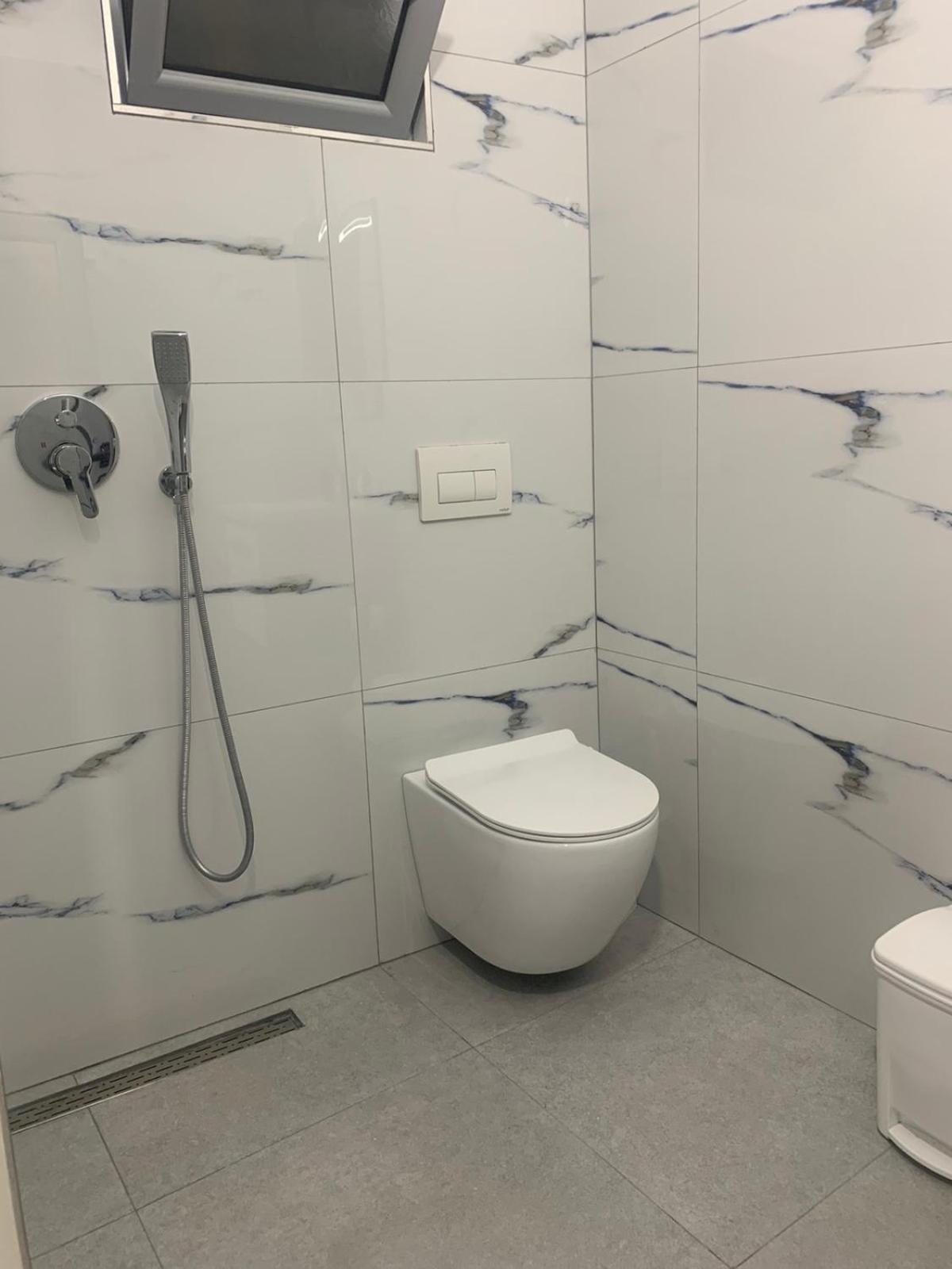 Apartamento View Qeparo