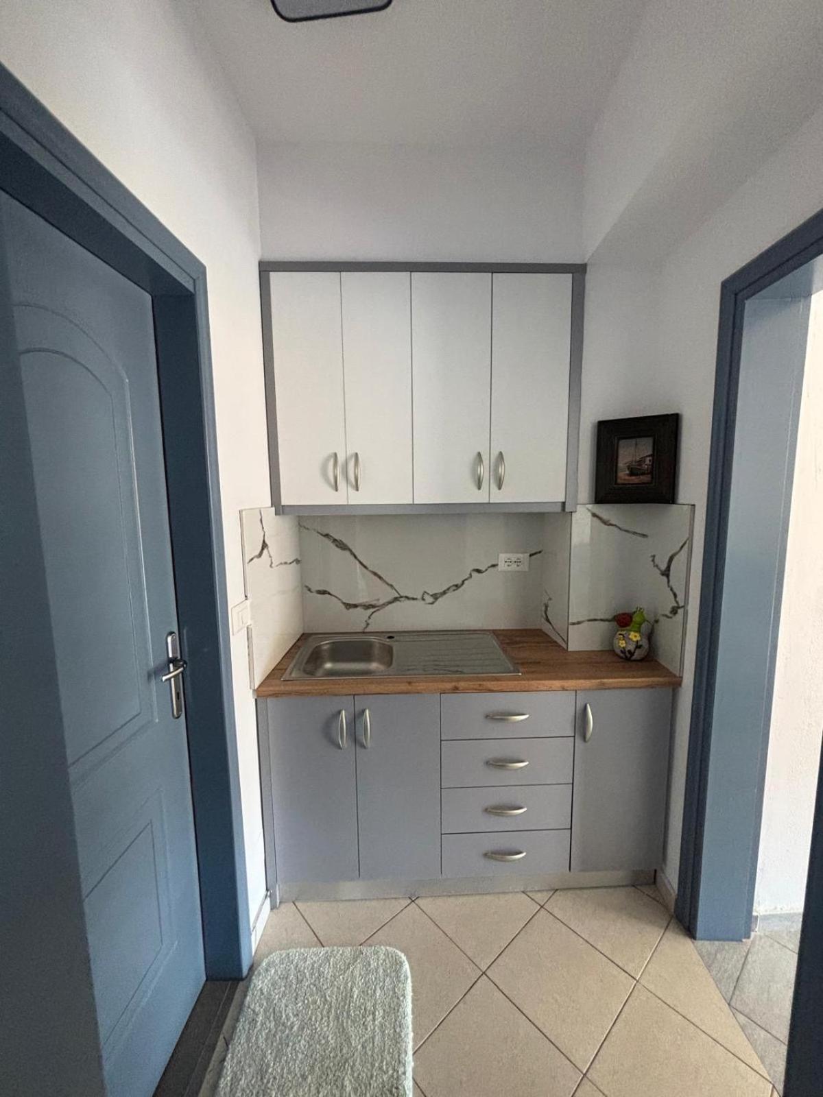 Apartamento View Qeparo
