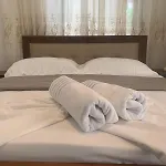 Qeparo View Rooms